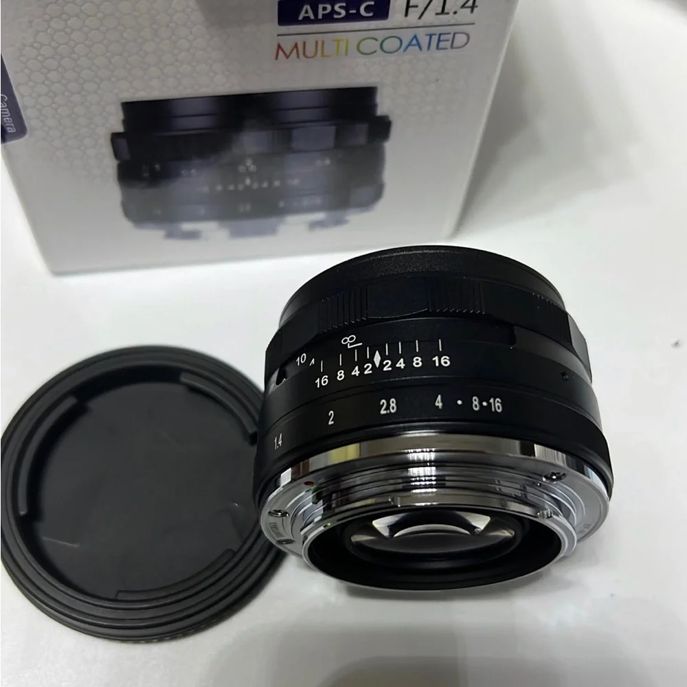 Meike 35mm F1.4 APS-C Prime Manual Focus Lens Compatible with Canon EF-Mount